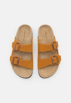 Pier One Leather Unisex - Pantoffels - Cognac 11 Pier One Leather Unisex - Pantoffels - Cognac -Pier One 0a90b3f5ba3a4e3880ec5567c19f8d23