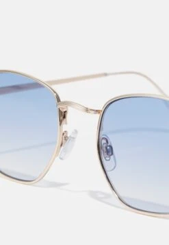 Pier One Unisex - Zonnebril - Light Blue 9 Pier One Unisex - Zonnebril - Light Blue -Pier One 0cc7c833d02d49929210f35ae3c94d09