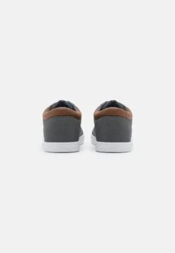 Pier One Unisex - Sneakers Laag - Grey 10 Pier One Unisex - Sneakers Laag - Grey -Pier One 4b65cf34cf5e47c0a6efdc07f3d8fa53