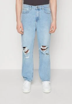 Pier One Distress On Knees - Relaxed Fit Jeans - Light Blue Denim