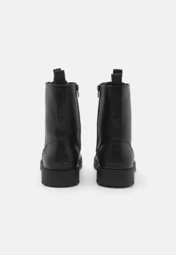 Pier One Unisex - Veterboots - Black 10 Pier One Unisex - Veterboots - Black -Pier One e2ad7bd076e74ffb91d45823d2715f58