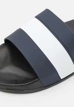 Pier One Muiltjes - Dark Blue/White 13 Pier One Muiltjes - Dark Blue/White -Pier One fca2b97369364691b5a9f753ac3a49a5